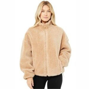 ▶️ Alo Yoga◀️  Flurry Sherpa Jacket in Camel